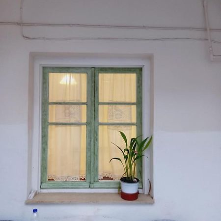 Στην Αυλή Της Ράχης Apartment Kalamata Bagian luar foto