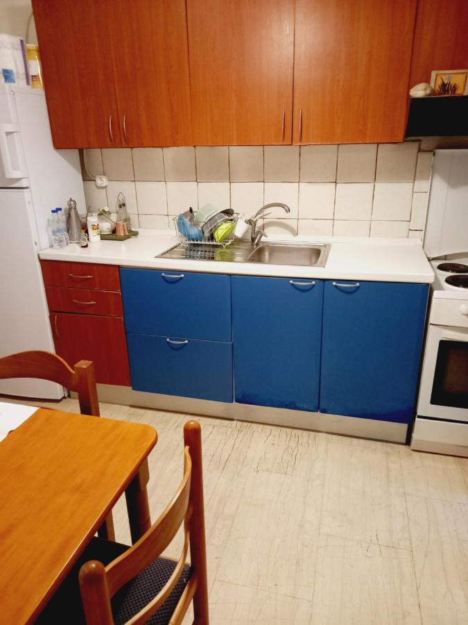 Στην Αυλή Της Ράχης Apartment Kalamata Bagian luar foto